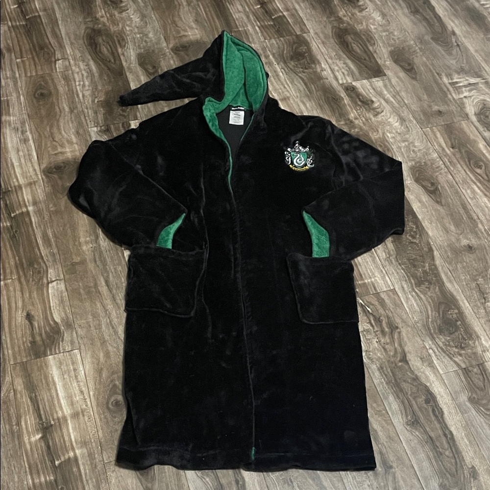 Harry Potter Slytherin Black Hooded Robe Green Crest Juniors XL Halloween Set